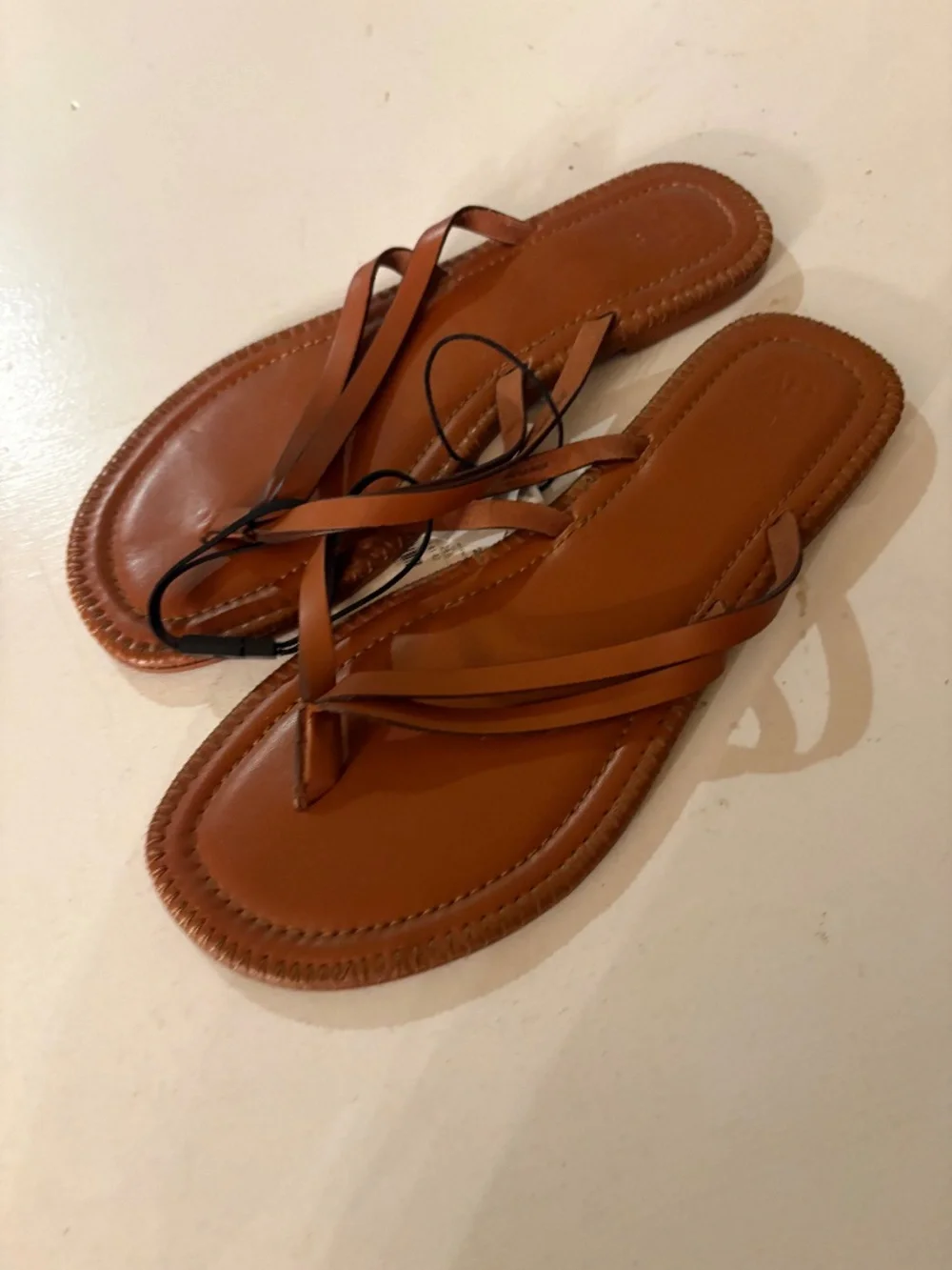 Zara leather flip flop NWT